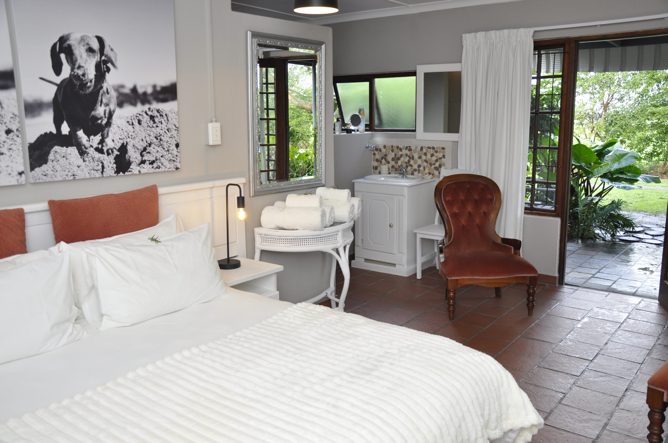 Pet-friendly Courtyard Suite