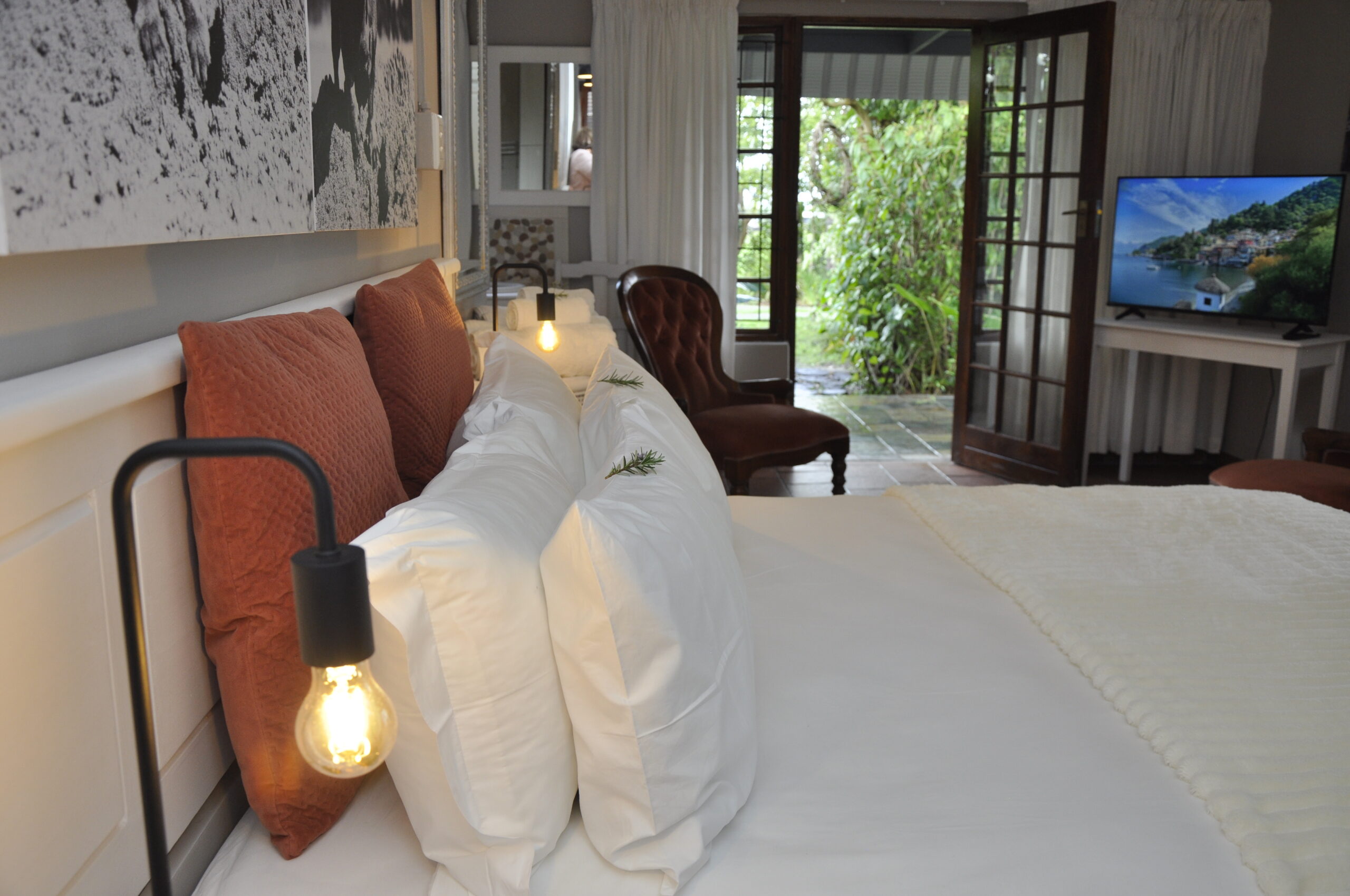 Tsitsikamma Gardens Pet-Friendly Courtyard Suite Tsitsikamma Gardens Pet-Friendly Courtyard Suite